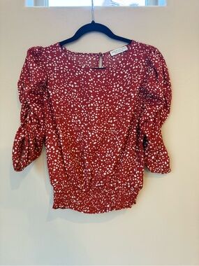 Paper Crane Red White Speckled Puff-Sleeve Blouse